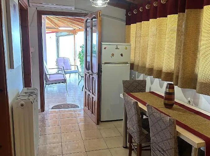 Bratis House 2 * Βαρθολομιό